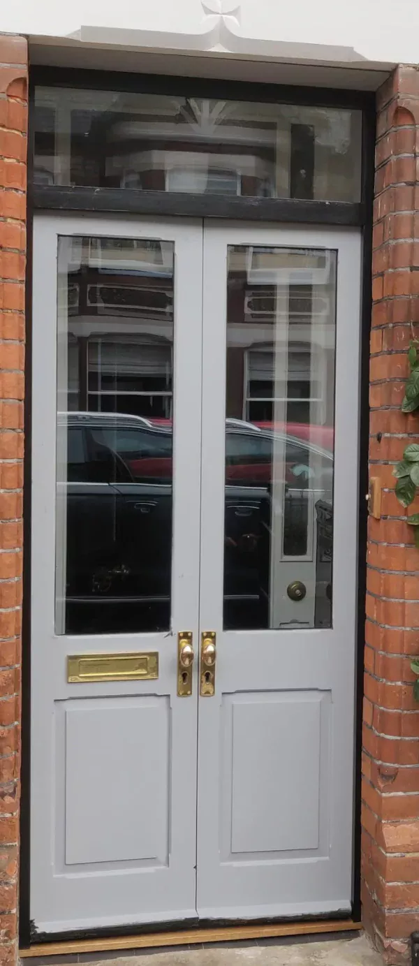 Oval Knob Locking Espagnolette Bolt for up to 8.5' High Doors & Windows - Image 7